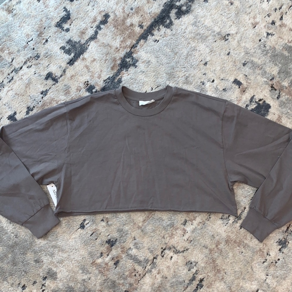 Longsleeve cropped shirt